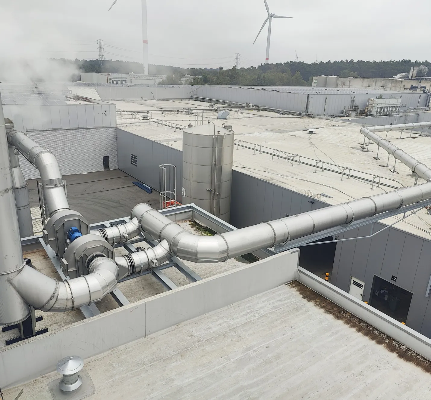 Proceslucht van sproeidrogers naar biofilter door Typhoon