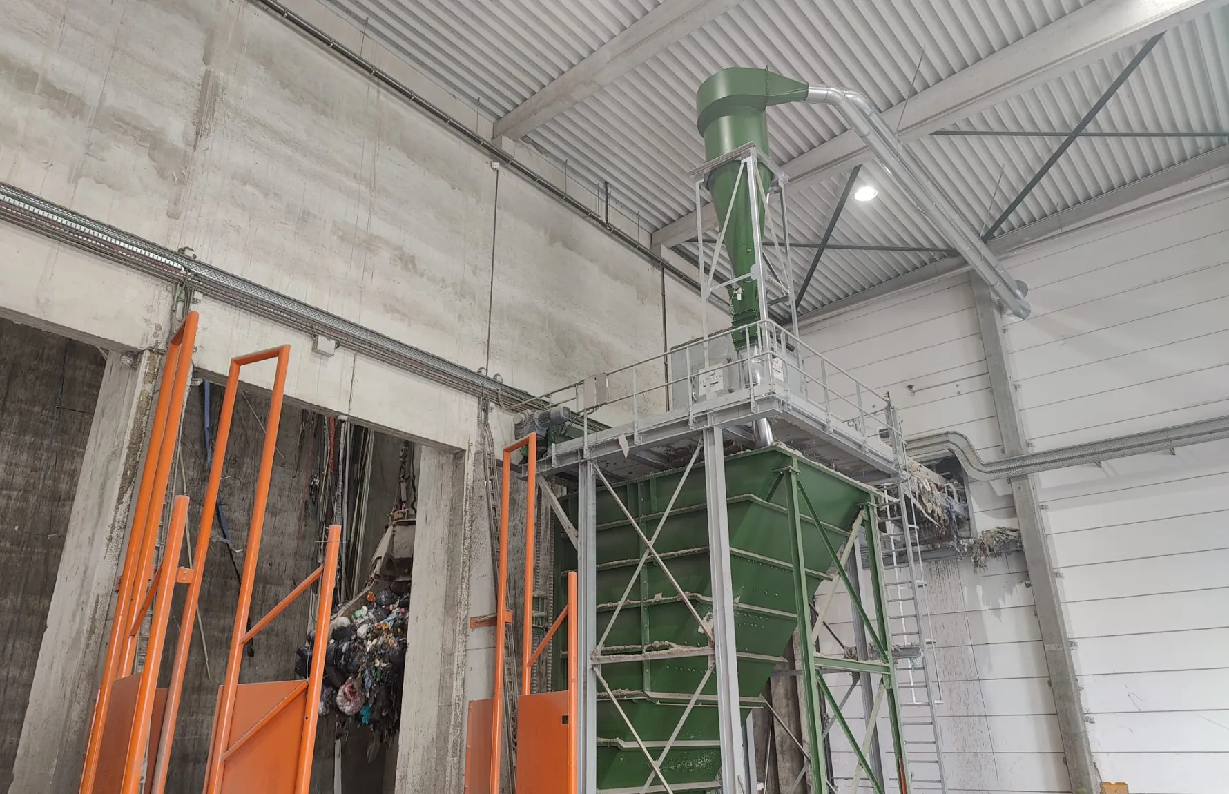 cycloon boven bunker